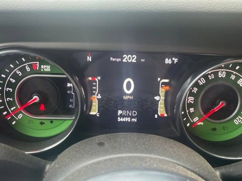 Used 2018 Jeep Wrangler Unlimited Rubicon AWD/4WD image 11