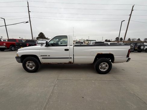 Used 2001 Dodge Ram 2500 Truck 2WD Regular Cab image 5