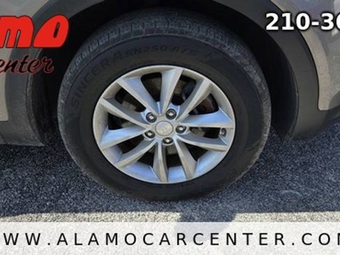 Used 2018 Kia Sorento L FWD image 13