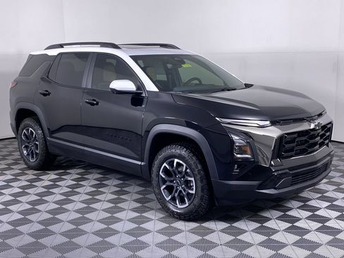 New 2025 Chevrolet Equinox ACTIV w/ Safety and Technology Package image 20