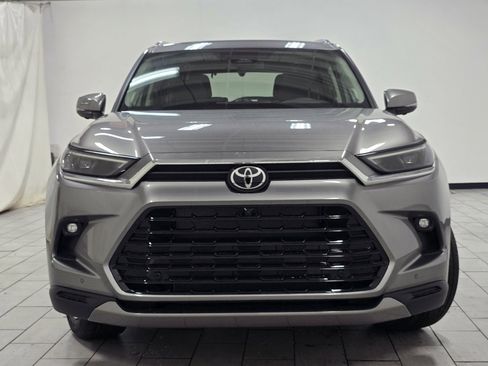 New 2026 Toyota Grand Highlander Platinum image 13