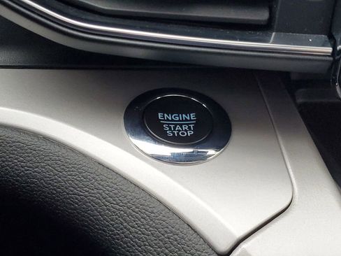 Used 2023 Ford Explorer XLT w/ Equipment Group 202A image 19