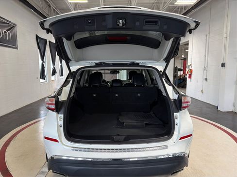Used 2018 Nissan Murano Platinum AWD/4WD image 12