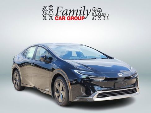New 2026 Toyota Prius Plug-In Hybrid image 2