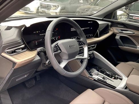 New 2025 Audi Q5 Premium Plus image 8