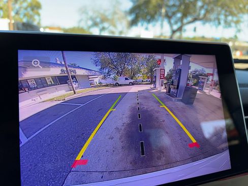 Used 2025 Jeep Compass Limited image 24