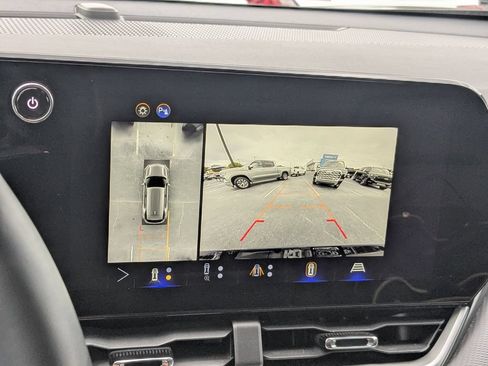 Used 2025 Chevrolet Equinox LT w/ Convenience Package II FWD image 20