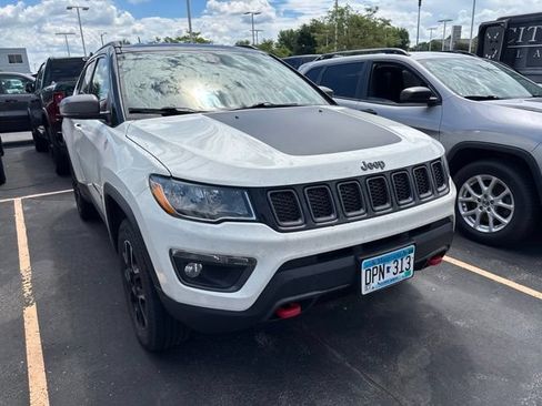 Certified 2019 Jeep Compass Trailhawk w/ Cold Weather Group AWD/4WD image 1