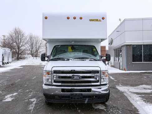 New 2026 Ford E-450 and Econoline 450 Super Duty w/ Interior Upgrade Package image 4