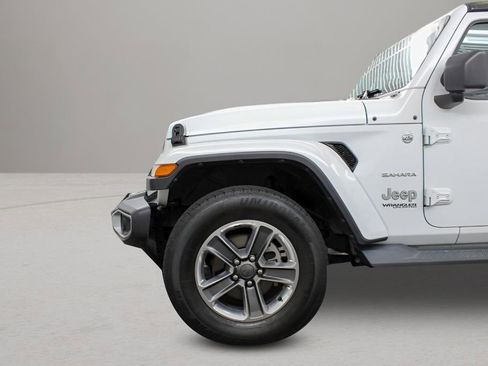 Used 2019 Jeep Wrangler Unlimited Sahara w/ Safety Group image 34