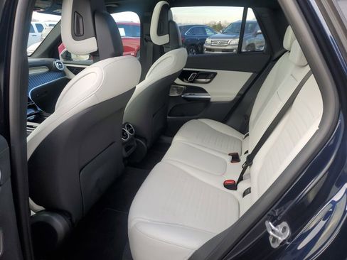 Used 2023 Mercedes-Benz GLC 300 GLC 300 image 27