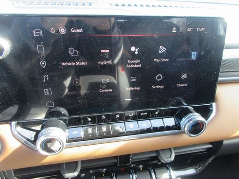 New 2026 GMC Canyon AT4 image 18