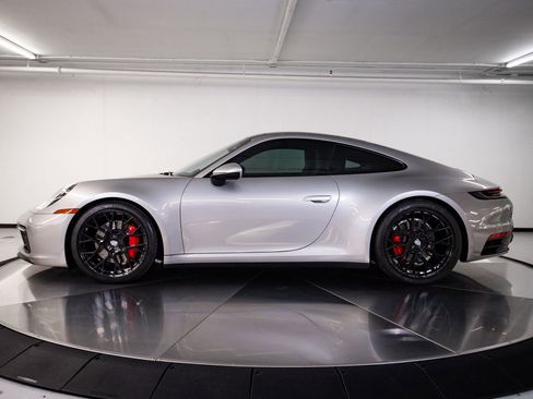 Certified 2020 Porsche 911 Carrera 4S AWD/4WD image 2