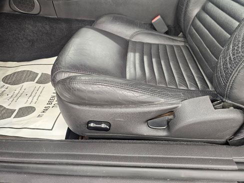 Used 2002 Ford Thunderbird RWD image 8