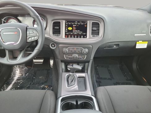 Used 2023 Dodge Charger R/T w/ Technology Group image 8