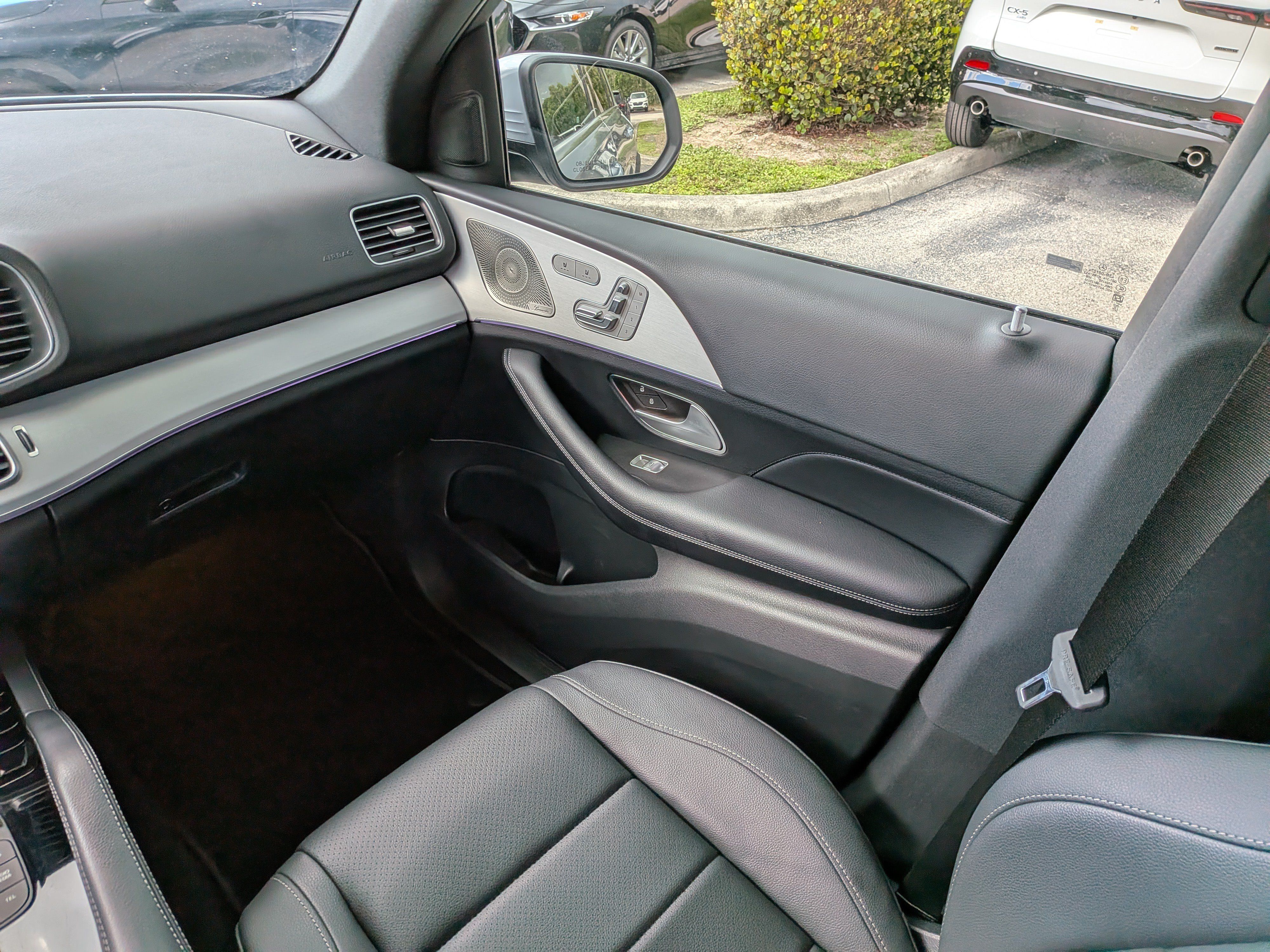 Used 2026 Mercedes-Benz GLE 350 4MATIC w/ Winter Package image 19