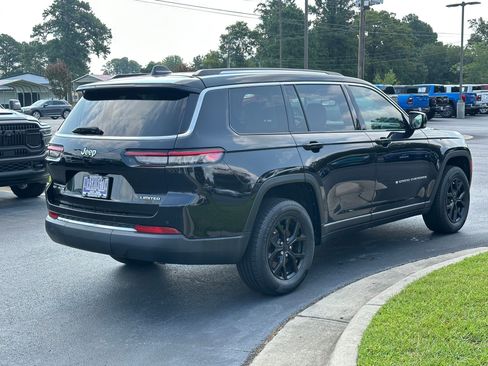 Used 2021 Jeep Grand Cherokee L Limited AWD/4WD image 5