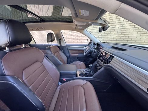 Used 2021 Volkswagen Atlas SEL Premium image 11