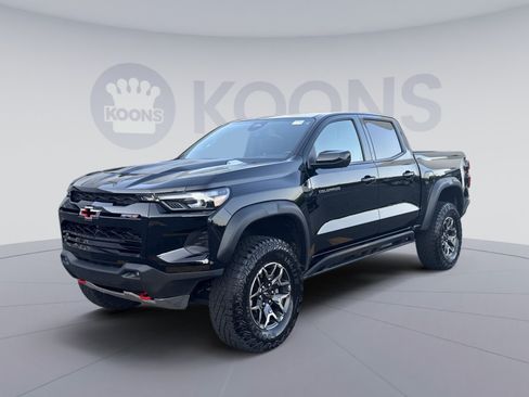 Used 2024 Chevrolet Colorado ZR2 w/ ZR2 Convenience Package III AWD/4WD image 1