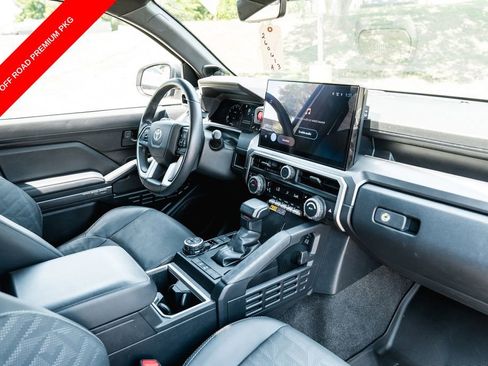 Certified 2025 Toyota 4Runner TRD Off-Road Premium AWD/4WD image 11