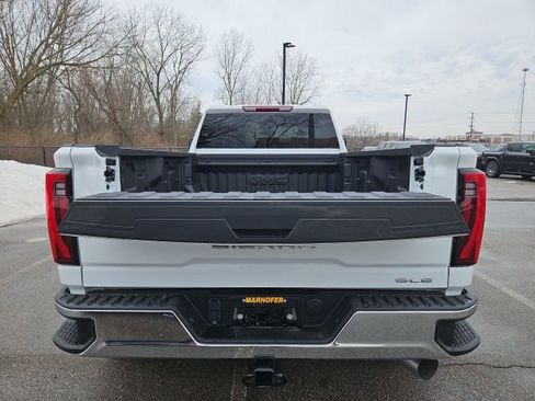 New 2026 GMC Sierra 3500 SLE image 15