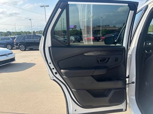 Certified 2026 Honda Passport TrailSport image 38