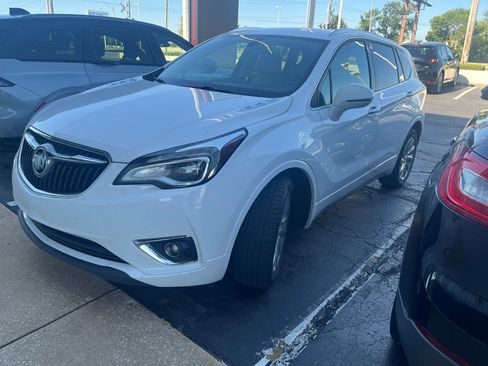 Used 2019 Buick Envision Essence FWD image 3