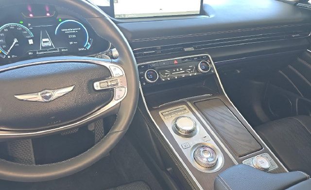 Used 2023 Genesis GV80 2.5T w/ Prestige Package AWD/4WD image 9