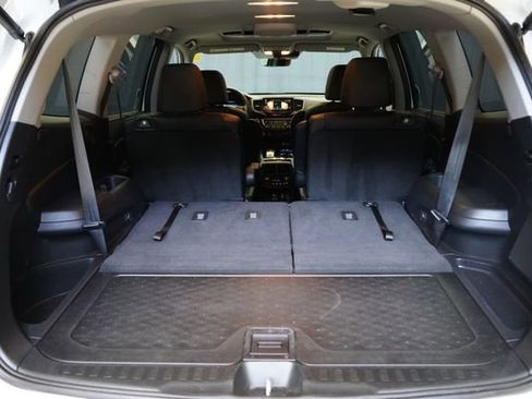 Used 2022 Honda Pilot Touring image 51