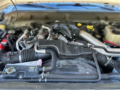 Used 2011 Ford F350 XLT w/ XLT Interior Pkg image 25