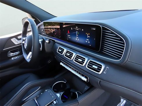 Used 2025 Mercedes-Benz GLS 450 GLS 450 image 30