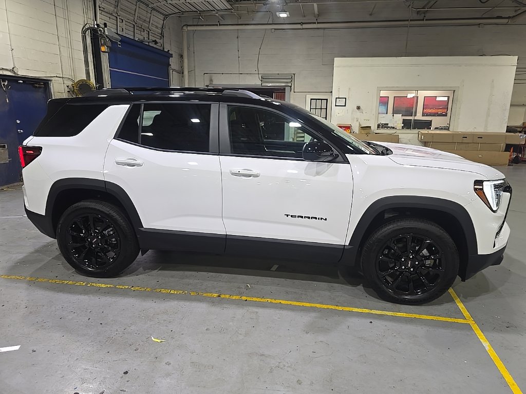 New 2027 GMC Terrain Elevation w/ Elevation Premium Package FWD image 8