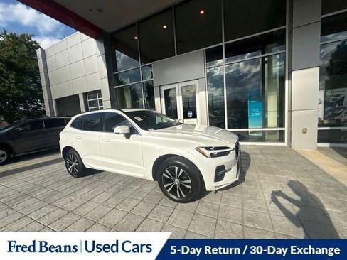 Used 2023 Volvo XC60 B5 Core AWD/4WD image 2