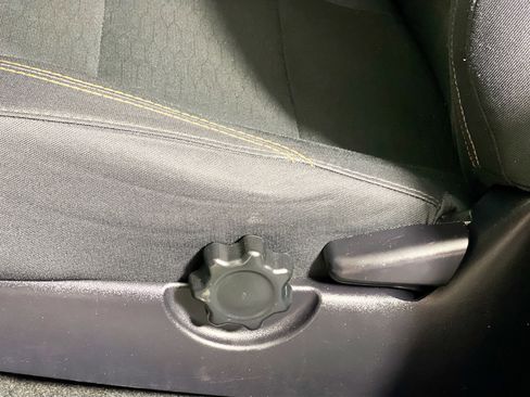 Used 2019 Toyota Tacoma SR5 image 15