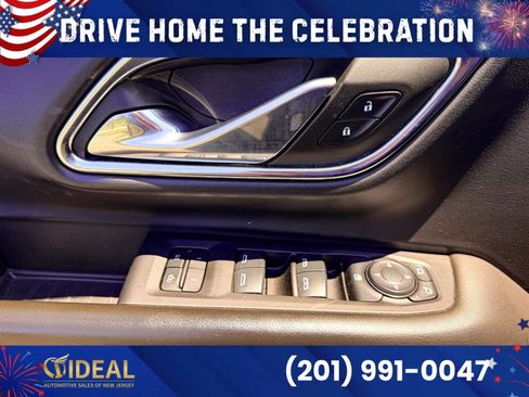 Used 2024 Chevrolet Suburban Z71 AWD/4WD image 35