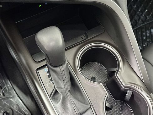 Used 2024 Toyota Camry SE image 15