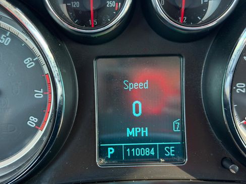 Used 2011 Buick Regal CXL Turbo w/ TO4 Preferred Equipment Group FWD image 19