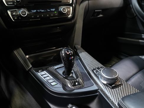 Used 2018 BMW M3 image 49