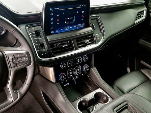 Used 2023 Chevrolet Tahoe Z71 w/ Luxury Package image 44