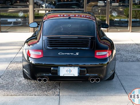 Used 2009 Porsche 911 Carrera S RWD image 5