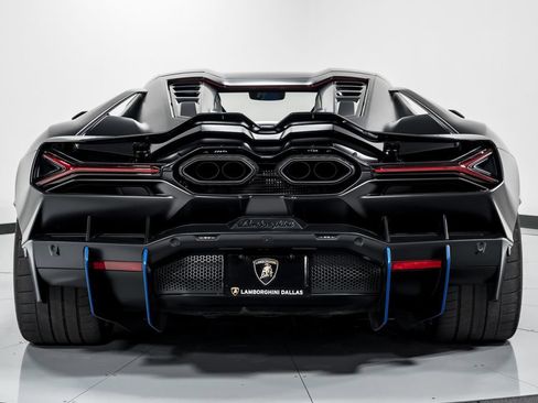 Used 2025 Lamborghini Revuelto AWD/4WD image 4