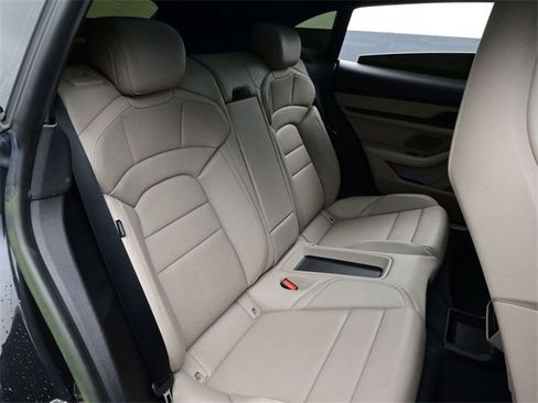 Used 2023 Porsche Taycan 4S image 17
