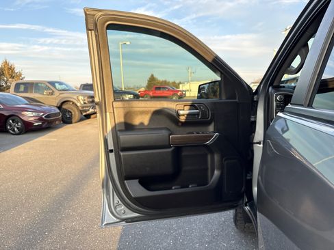 Used 2019 Chevrolet Silverado 1500 LT w/ All-Star Edition image 19