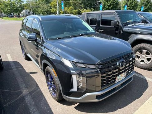 Used 2023 Hyundai Palisade Limited w/ Cargo Package AWD/4WD image 17