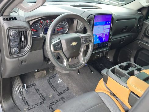 Used 2021 Chevrolet Silverado 1500 Custom w/ LPO, Dark Essentials Package AWD/4WD image 12