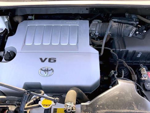 Used 2013 Toyota Highlander Limited FWD image 32