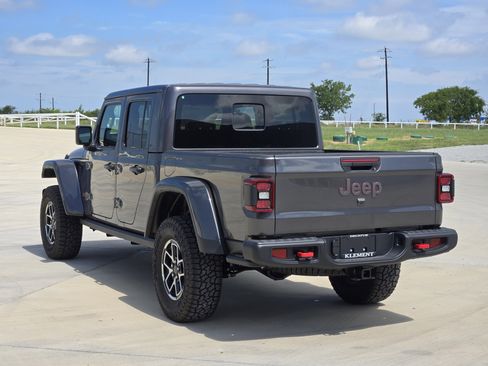New 2025 Jeep Gladiator Rubicon w/ Convenience Group image 4