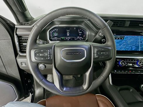 Used 2025 GMC Sierra 3500 Denali Ultimate AWD/4WD image 12