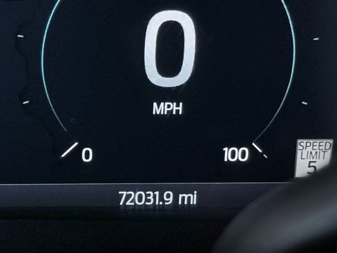 Used 2023 Ford F350 Lariat w/ Lariat Ultimate Package image 9