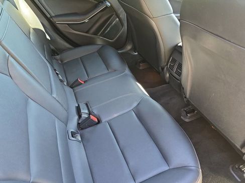 Used 2020 Mercedes-Benz GLA 250 4MATIC image 13